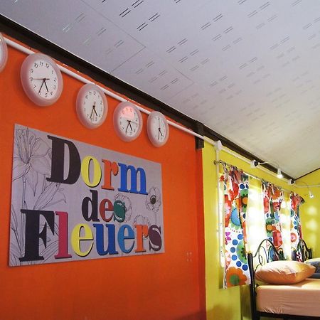 Dorm Des Fleurs Hostel Khao Lak Luaran gambar