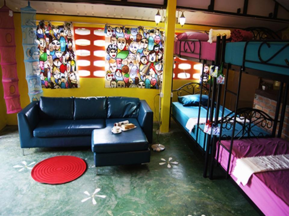 Dorm Des Fleurs Hostel Khao Lak Luaran gambar