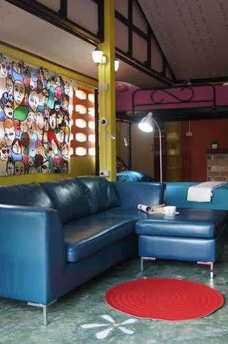 Dorm Des Fleurs Hostel Khao Lak Luaran gambar